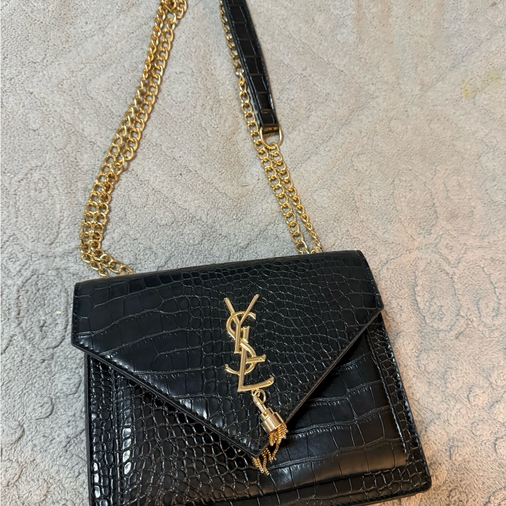 Source Unknown Black Croc-Embossed Crossbody with… - image 2